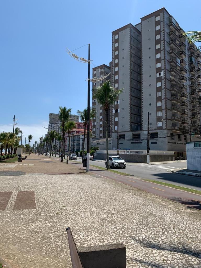 Apartamento Frente Ao Mar Com Varanda E Piscina Praia Grande  Ngoại thất bức ảnh